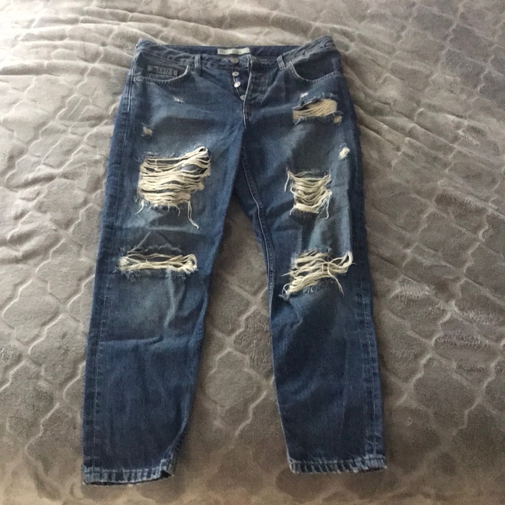 Distressed Ripped Jeans - Picture 4 of 4